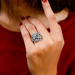 Gold & Silver Ring, Flower Motif Amethyst